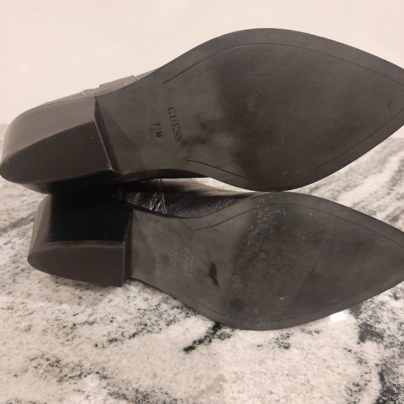 GUESS "TALZA" Pewter Metallic Leather Booties SIZE 7.5M - Picture 10 of 12